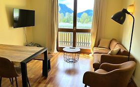 Apartament D'Estil Pirineic Amb Vistes Uniques By Rural D'Aneu